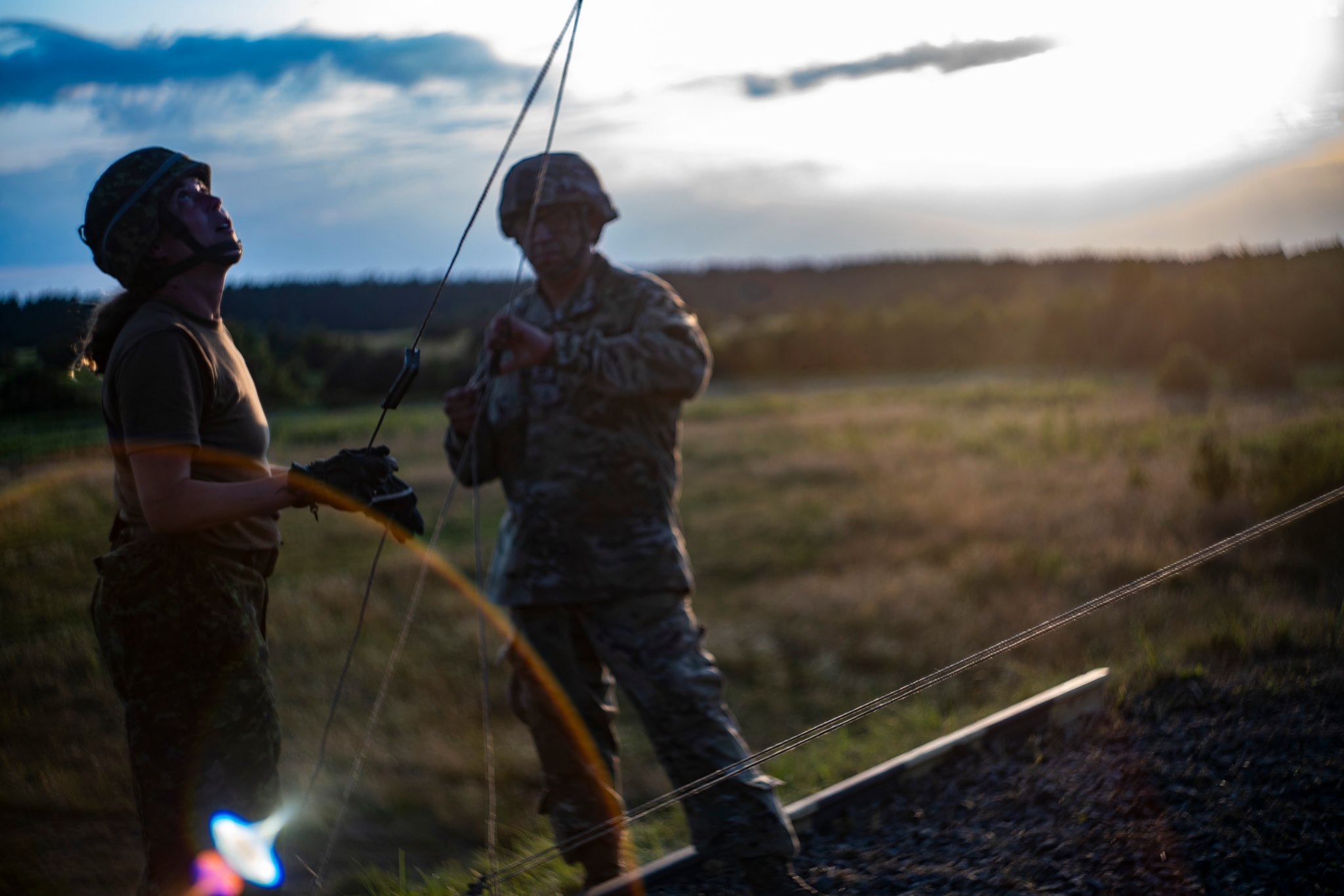 Recently Members of the 81st Stryker Brigade Combat Team, Washington National Guard and members from Canadian Armed Forces in Ukraine  took part in joint communications training