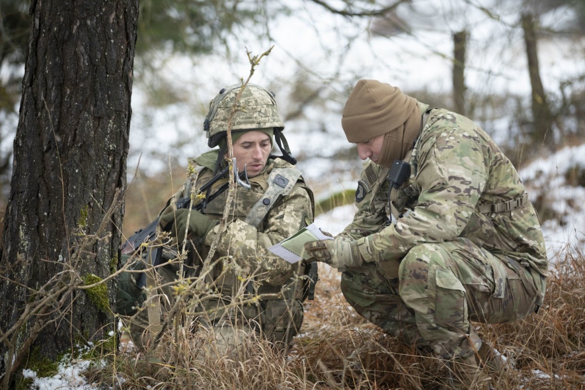US, Ukrainian infantry soldiers connect at Combined Resolve XVI in Germany